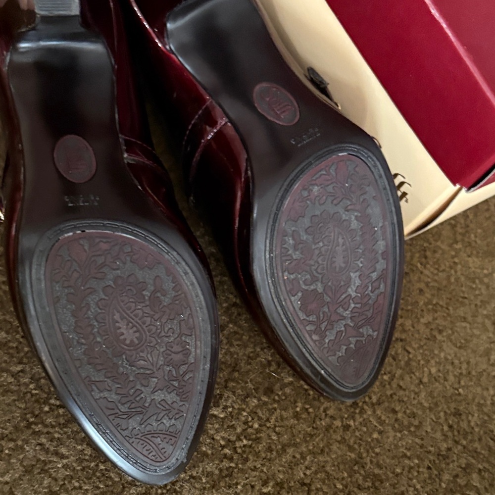 Sofft Burgundy Mary Jane Heels - Picture 3 of 6